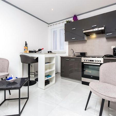 Apartment Leo Rovinj Ngoại thất bức ảnh